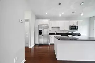 600 W 32nd St, Minneapolis, MN 55408 - Photo 6