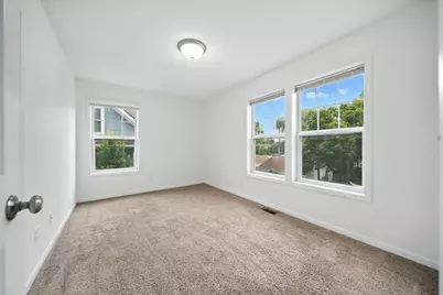 600 W 32nd Street #3, Minneapolis, MN 55408 - Photo 14