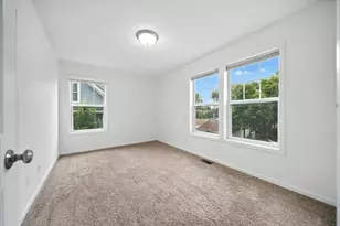 600 W 32nd St, Minneapolis, MN 55408 - Photo 14