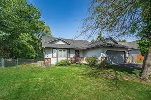 13638 Hidden Creek Dr, Andover, MN 55304 - Photo 2