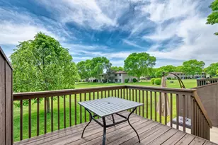 7633 Maplebrook Pkwy N, Brooklyn Park, MN 55445 - Photo 16