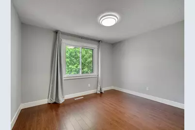 7633 Maplebrook Parkway N, Brooklyn Park, MN 55445 - Photo 8