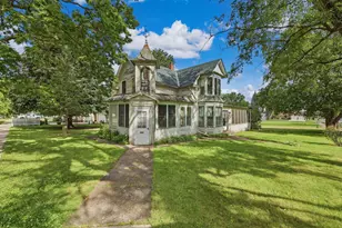 400 W Main St, Belle Plaine, MN 56011 - Photo 2