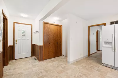 902 11th Avenue SW, Austin, MN 55912 - Photo 18