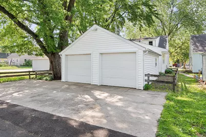 902 11th Avenue SW, Austin, MN 55912 - Photo 4