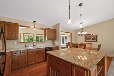 4500 Ranchview Lane N, Plymouth, MN 55446 - Photo 8