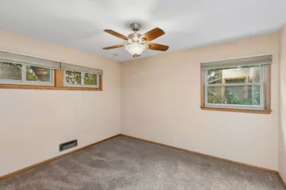 833 9th Avenue SW, Faribault, MN 55021 - Photo 16