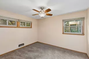 833 9th Ave SW, Faribault, MN 55021 - Photo 16