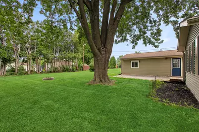 833 9th Avenue SW, Faribault, MN 55021 - Photo 32