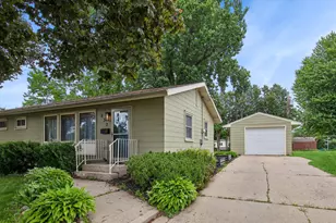 833 9th Ave SW, Faribault, MN 55021 - Photo 4