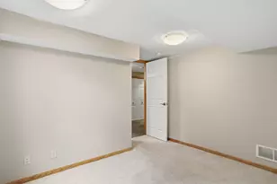2115 Toledo Ave N, Golden Valley, MN 55422 - Photo 22