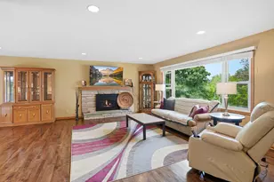 2115 Toledo Ave N, Golden Valley, MN 55422 - Photo 4