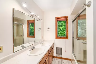 439 Hartley Place, Duluth, MN 55803 - Photo 32