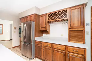 439 Hartley Pl, Duluth, MN 55803 - Photo 2