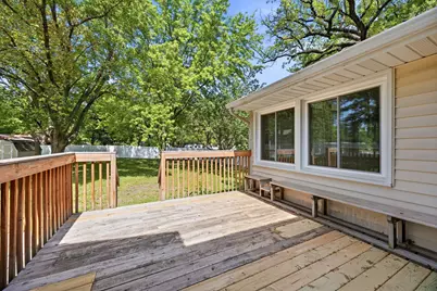 1065 Jorgenson Street SE, Hutchinson, MN 55350 - Photo 4
