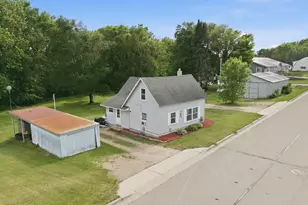411 W Main St, Osakis, MN 56360 - Photo 2