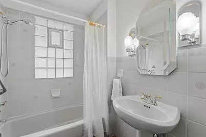 2016 Laurel Avenue, Saint Paul, MN 55104 - Photo 16