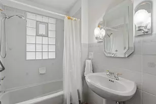 2016 Laurel Ave, Saint Paul, MN 55104 - Photo 18