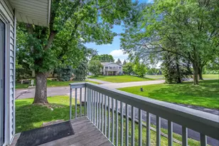 1157 Aston Cir, Burnsville, MN 55337 - Photo 4