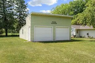 58413 220 St, Austin, MN 55912 - Photo 10