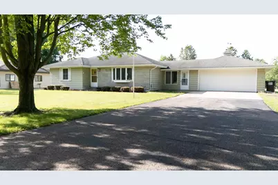 58413 220th Street, Austin, MN 55912 - Photo 1