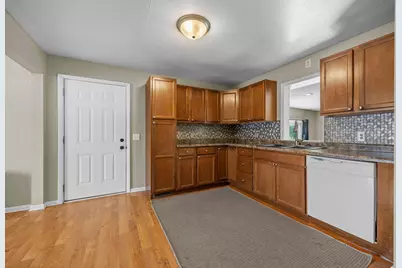 1000 W Lyon Avenue, Lake City, MN 55041 - Photo 24