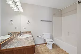 2833 Umber Ct S, Fargo, ND 58104 - Photo 14