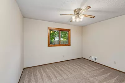 1493 Arundel Street, Saint Paul, MN 55117 - Photo 20