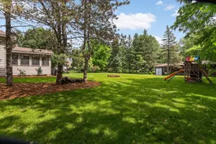 5550 Chatsworth St N, Shoreview, MN 55126 - Photo 32