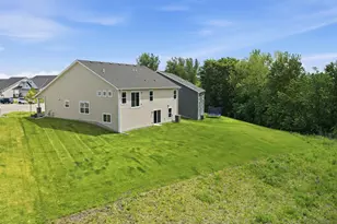 2023 Victoria Cir, Lino Lakes, MN 55038 - Photo 28