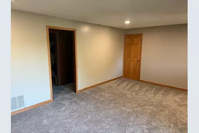 712 S Washington Street, New Ulm, MN 56073 - Photo 8