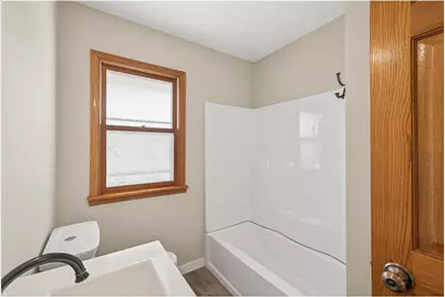6330 Perry Avenue N, Brooklyn Center, MN 55429 - Photo 16