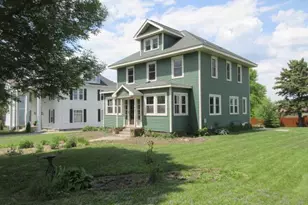 416 E Division St, Elbow Lake, MN 56531 - Photo 1