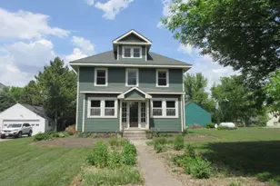 416 E Division St, Elbow Lake, MN 56531 - Photo 2