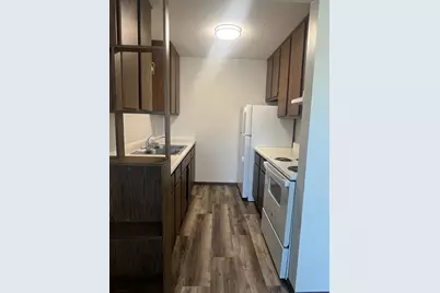 301 W Bert Street #16, Lake Crystal, MN 56055 - Photo 8