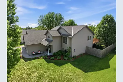 1705 Richland Avenue SW, Willmar, MN 56201 - Photo 4