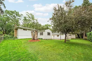 3431 Emerald Dr, White Bear Lake, MN 55110 - Photo 8