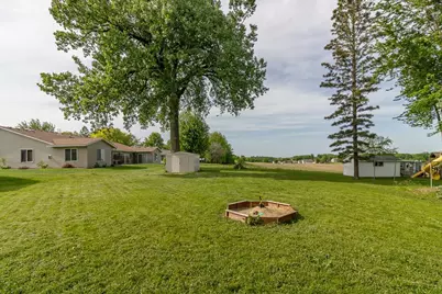 462 E Washington Street, Le Center, MN 56057 - Photo 36
