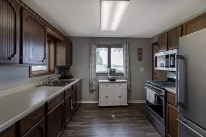 462 E Washington Street, Le Center, MN 56057 - Photo 4