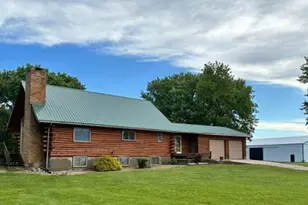 2928 41st St, Dundee, MN 56131 - Photo 2