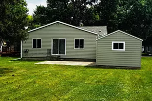 2742 Pine Ave, Slayton, MN 56172 - Photo 2