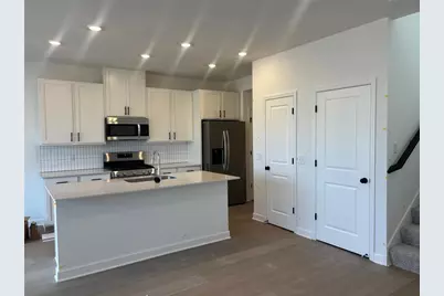 1075 Anmeadle Row, Rosemount, MN 55068 - Photo 2