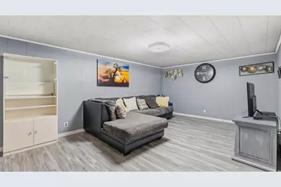 3217 Welcome Avenue N, Crystal, MN 55422 - Photo 20