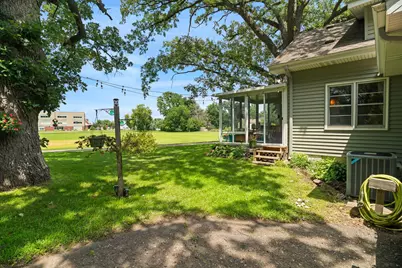 5025 Zenith Avenue N, Brooklyn Center, MN 55429 - Photo 40