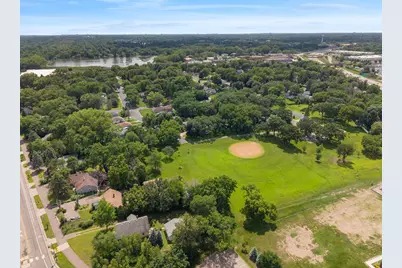 5025 Zenith Avenue N, Brooklyn Center, MN 55429 - Photo 48