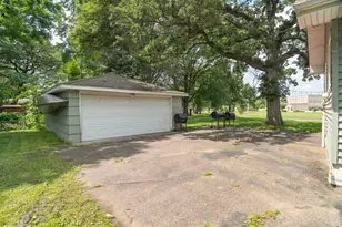 5025 Zenith Ave N, Brooklyn Center, MN 55429 - Photo 38