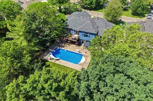 8150 9th St Pl N, Oakdale, MN 55128 - Photo 2