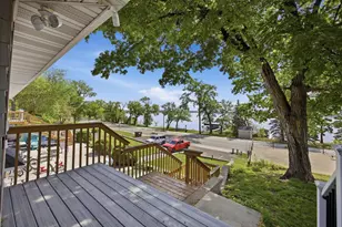 1112 W Lake Dr, Detroit Lakes, MN 56501 - Photo 2