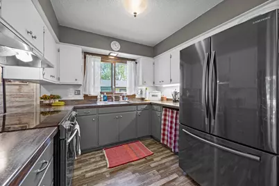 510 Red Wing Avenue, Kenyon, MN 55946 - Photo 12