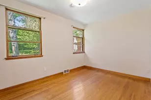 1895 Fairview Ave N, Falcon Heights, MN 55113 - Photo 8